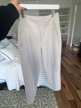 Athleta Endless High Rise Pant Straight Leg Pull-On Stone Beige Size 4